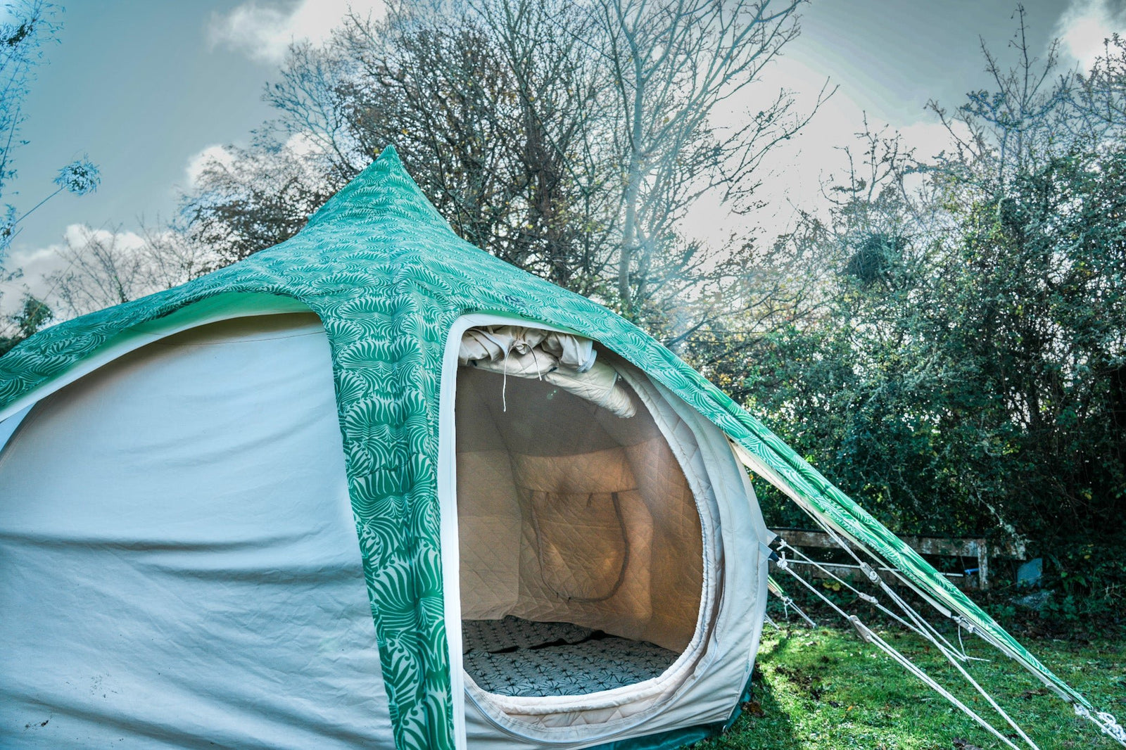 4m Tents - picture of a canvas, 4m bell tent with roof cover. Perfect 2 man tent with lots of standing room and superior quality. Lotus Belle